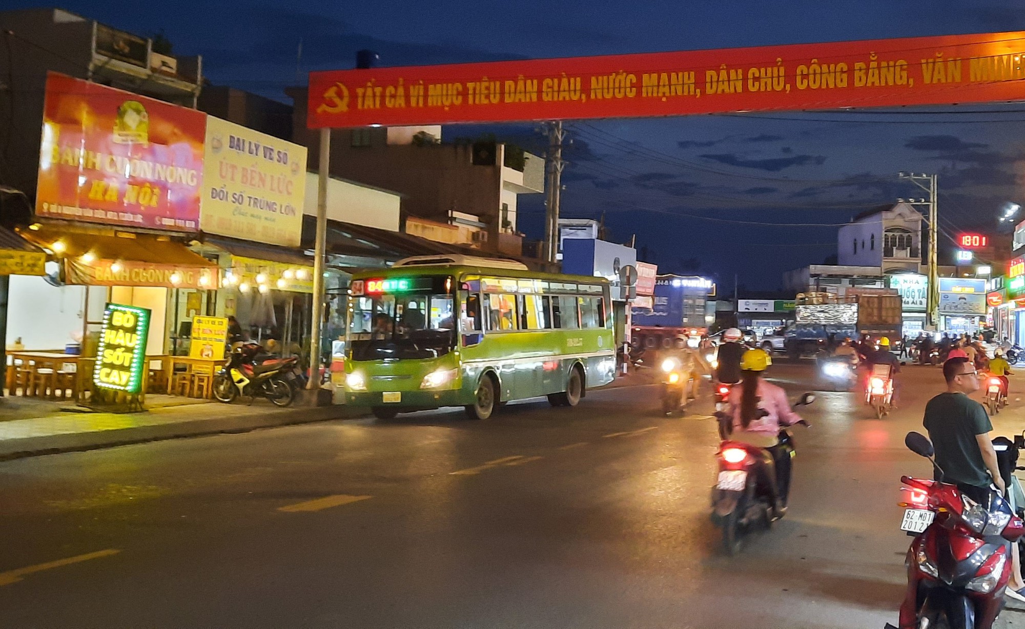 bến xe bến lức - Hình 2