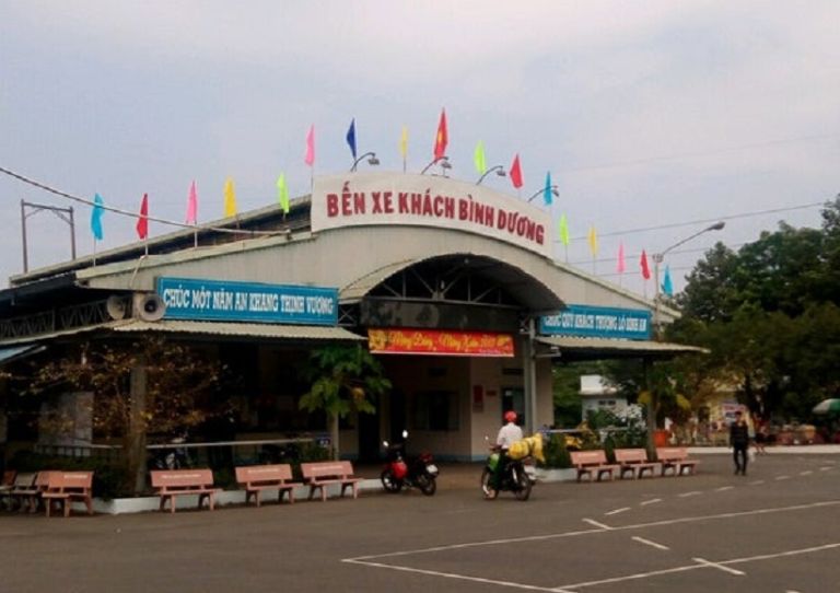 bến xe dĩ an