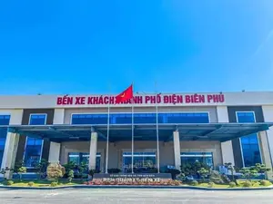 bến xe điện biên