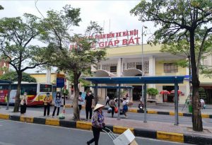 bến xe giáp bát