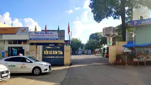 bến xe kon tum