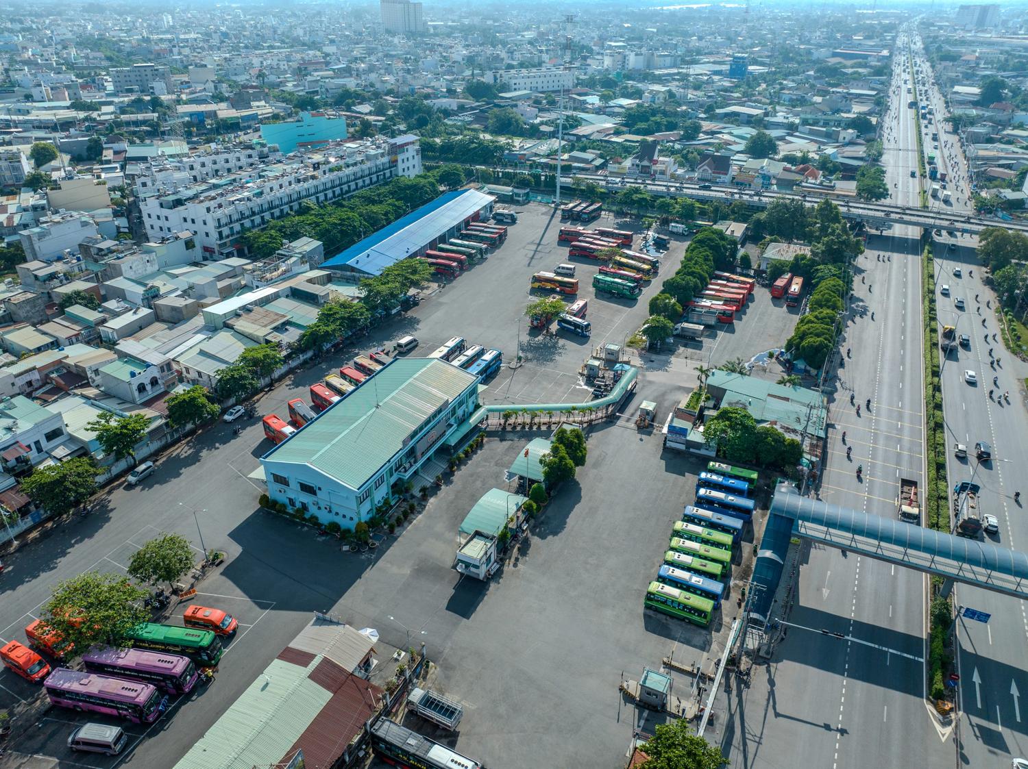 bến xe ngã tư ga - Hình 2