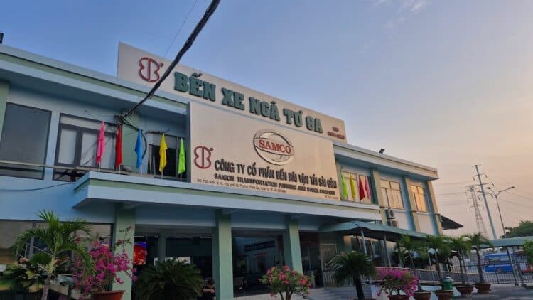 bến xe ngã tư ga - Hình 4
