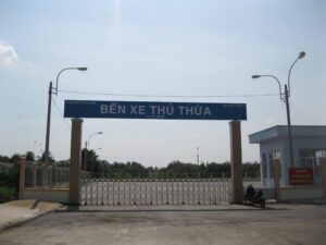 bến xe thủ thừa