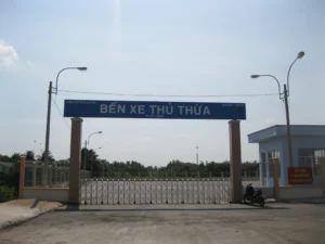 bến xe thủ thừa