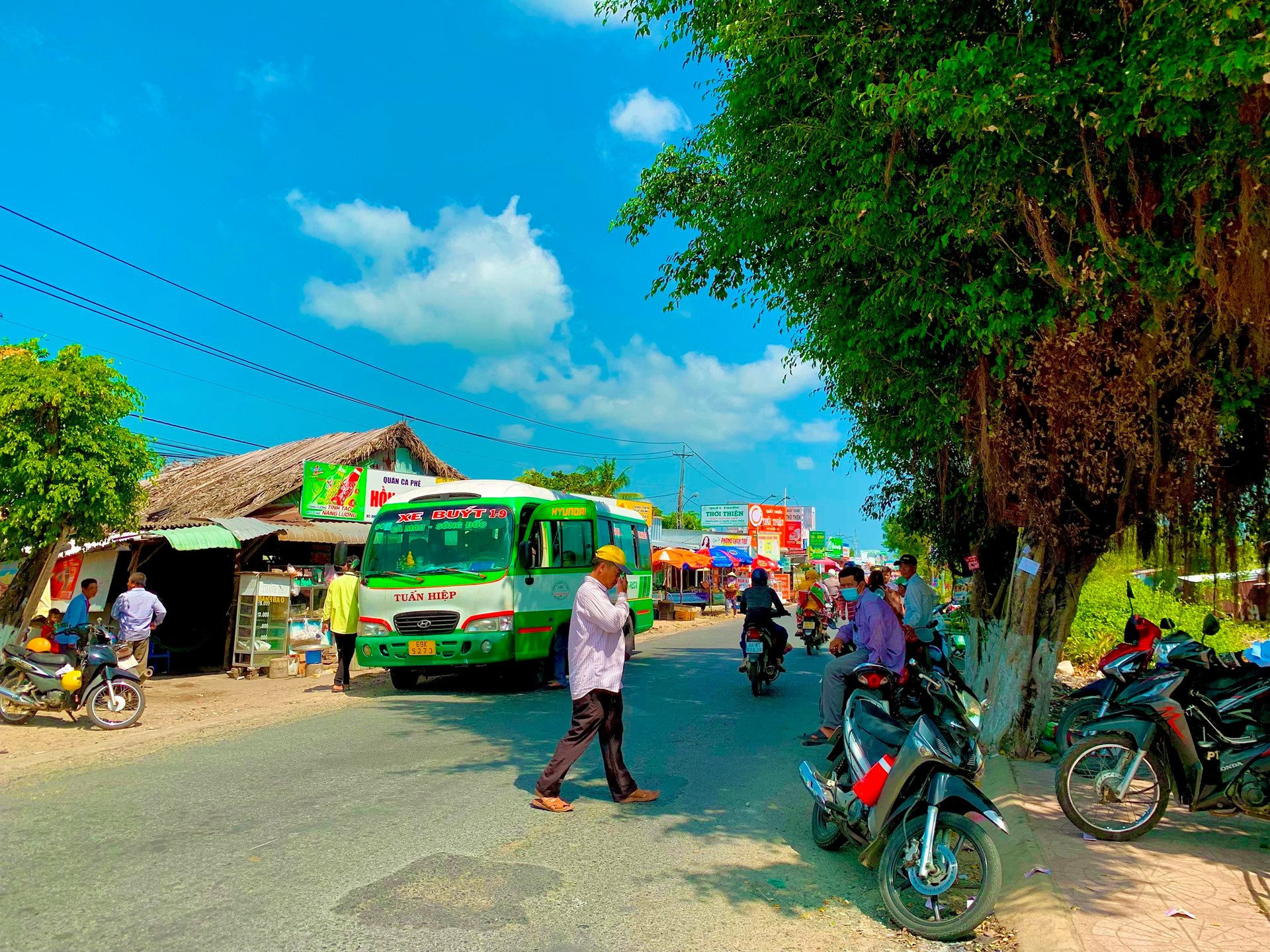 bến xe trần văn thời - Hình 1