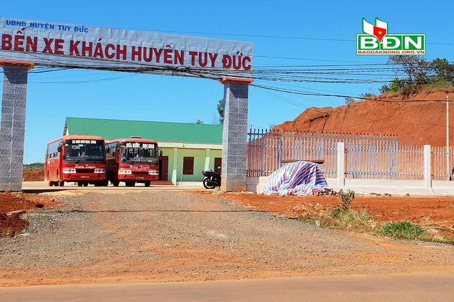 bến xe tuy đức