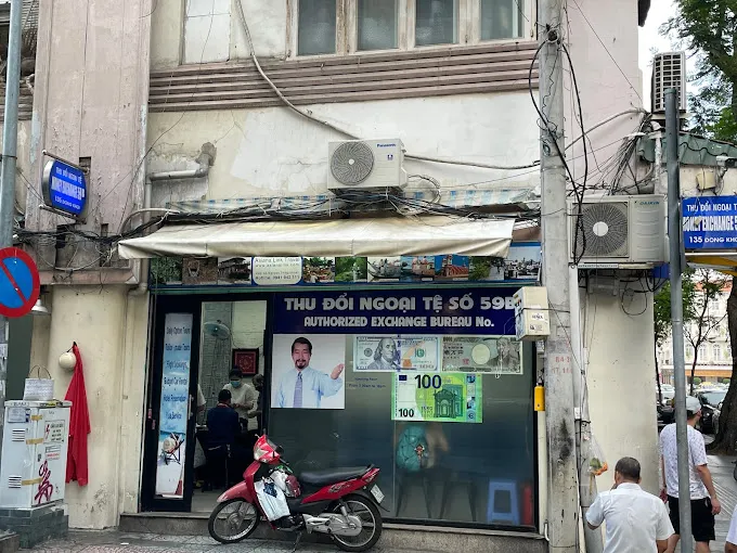 cửa hàng thu đổi ngoại tệ - Hình 1