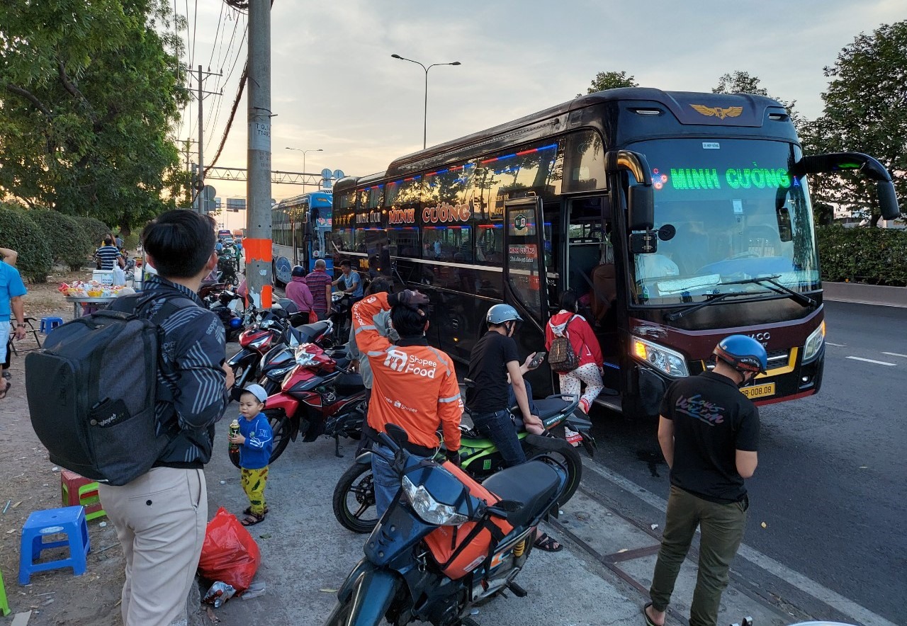 điểm trả khách của nhà xe - Hình 1