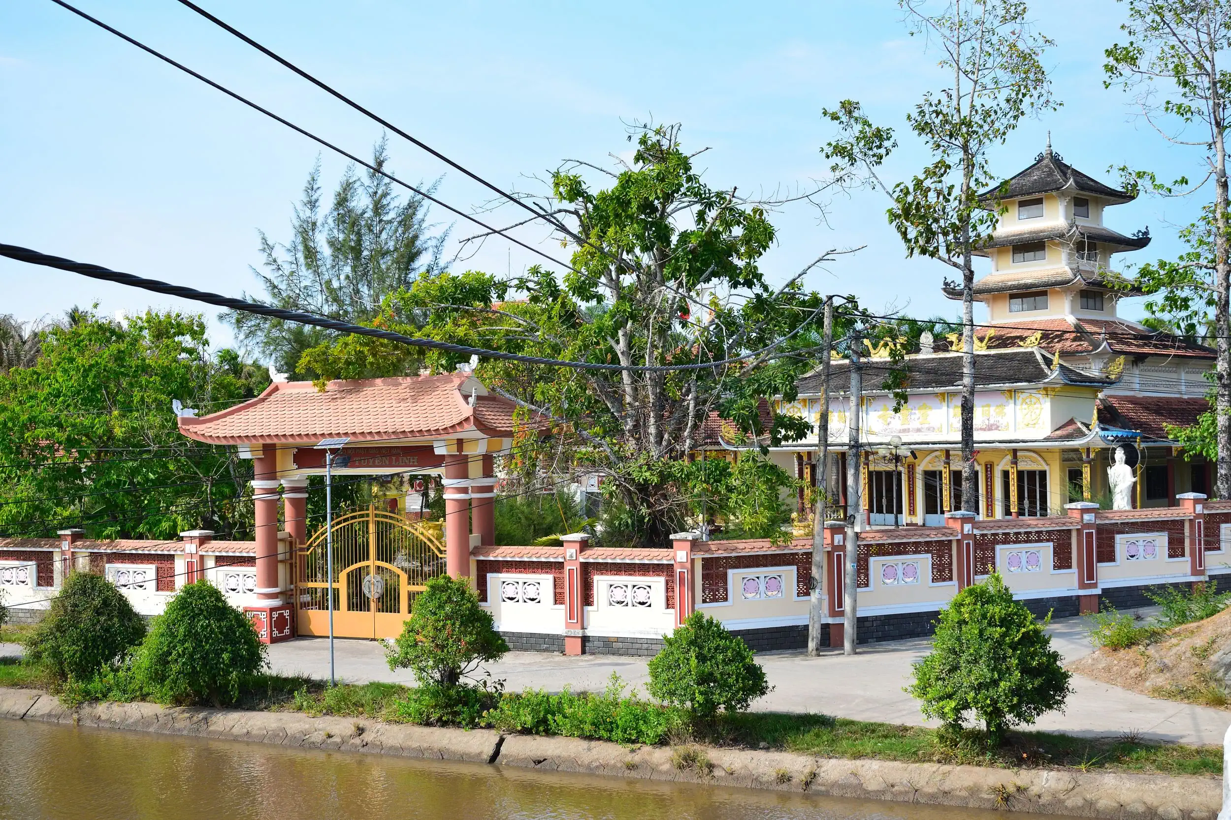 du lịch Chùa Tuyên Linh - Hình 2