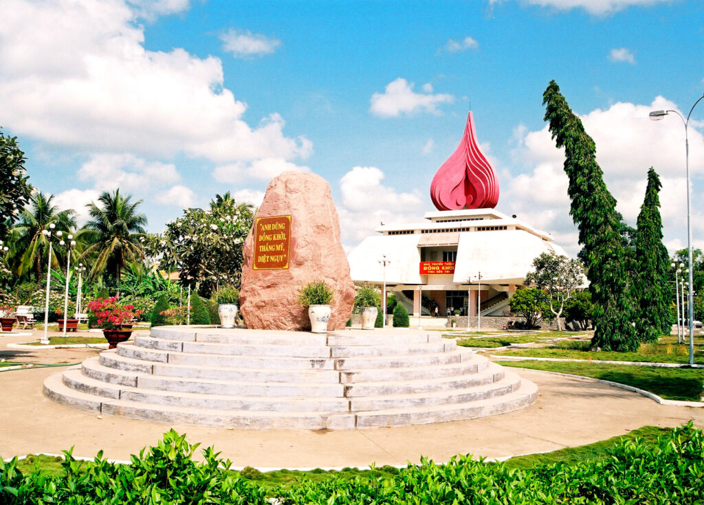 du lịch Di tích Đồng Khởi
