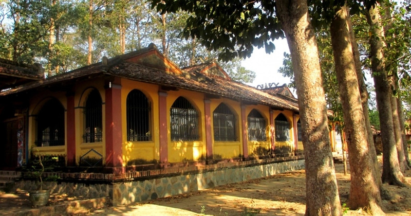 du lịch Đình Phú Lễ - Hình 4