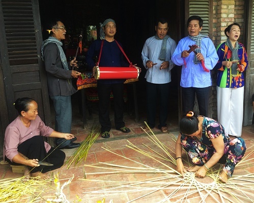 du lịch Làng nghề Phú Lễ - Hình 3