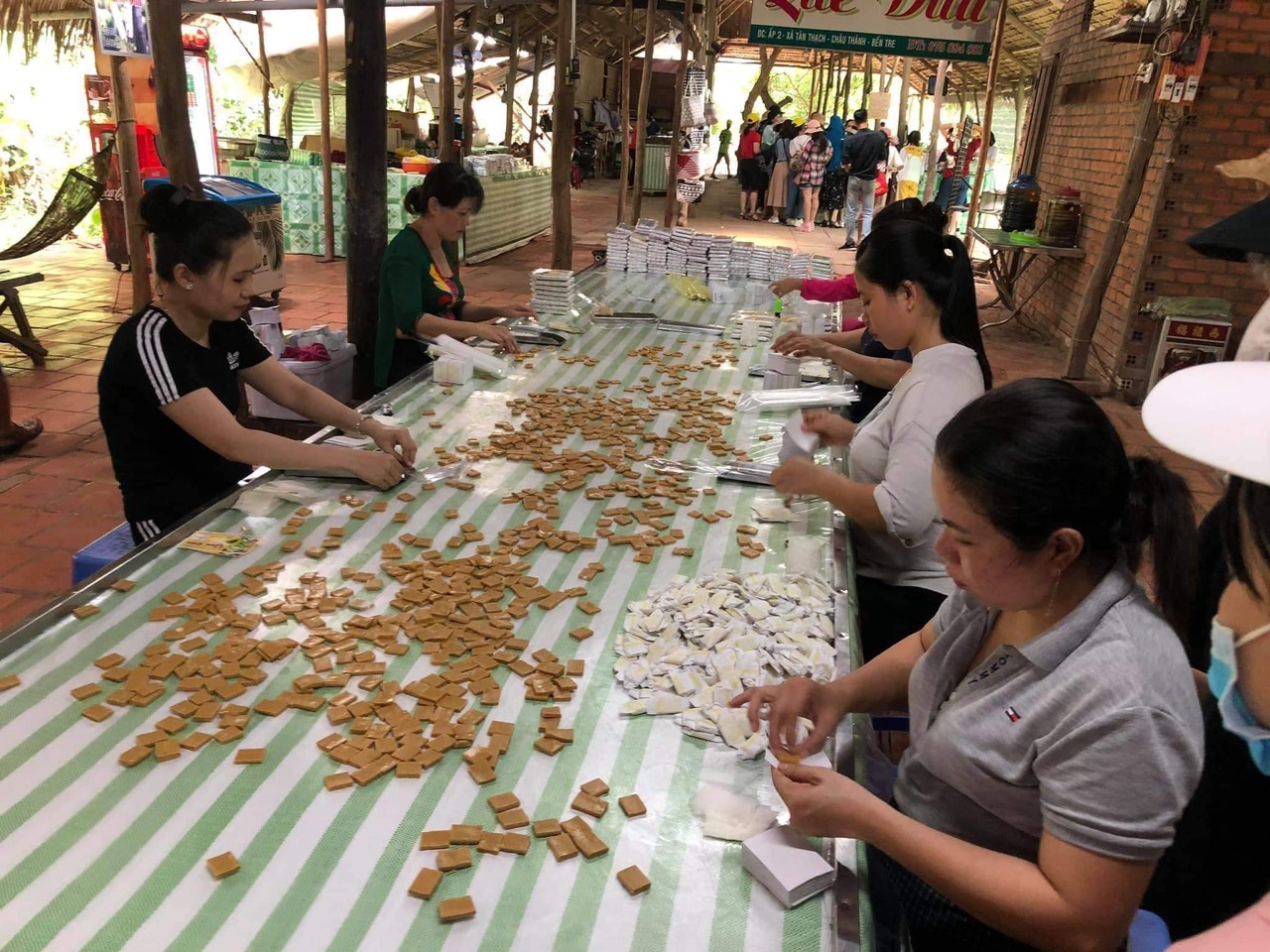 du lịch Làng nghề kẹo dừa Bến Tre - Hình 3