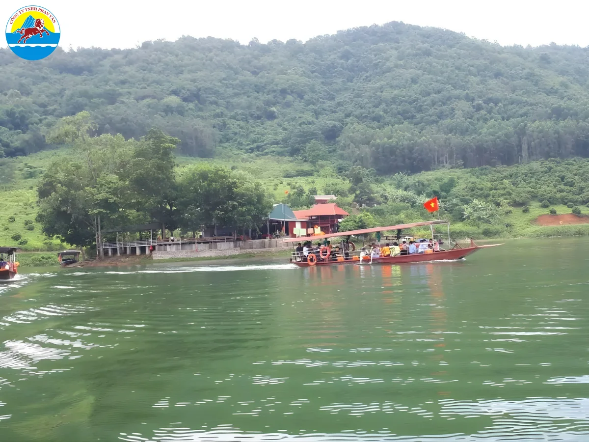 du lịch Xã Cẩm Sơn - Hình 2