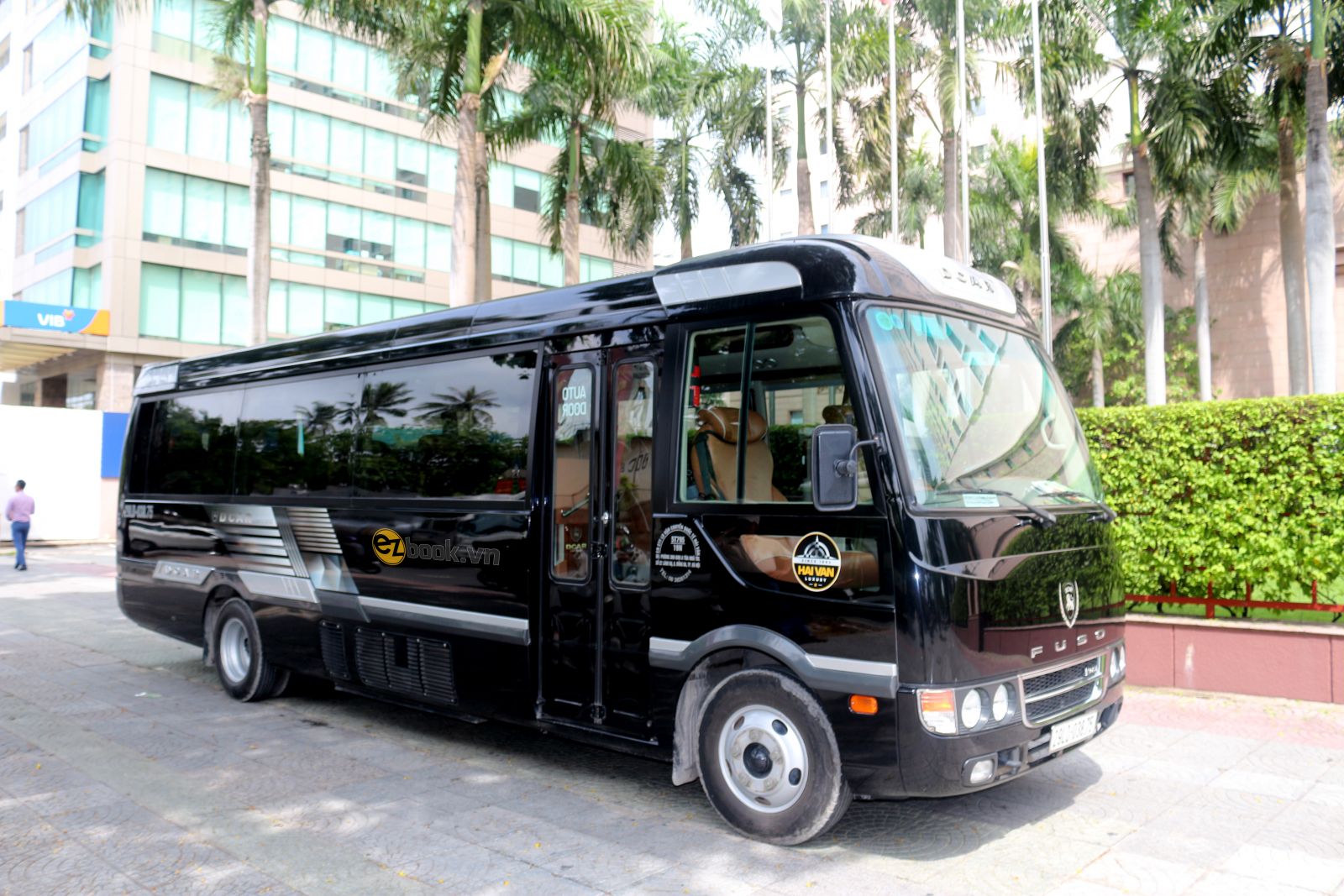 nhà xe limousine 19 chỗ - Hình 4