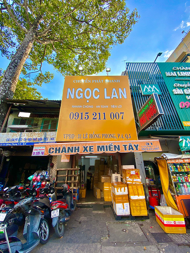nhà xe ngọc lan