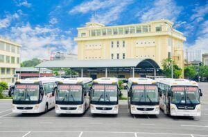 nhà xe phục vụ tốt
