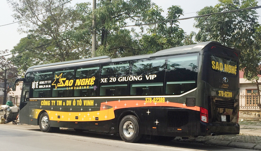 nhà xe sao nghệ