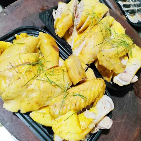 quán gà luộc ngon ở Hà Nội - Hình 2