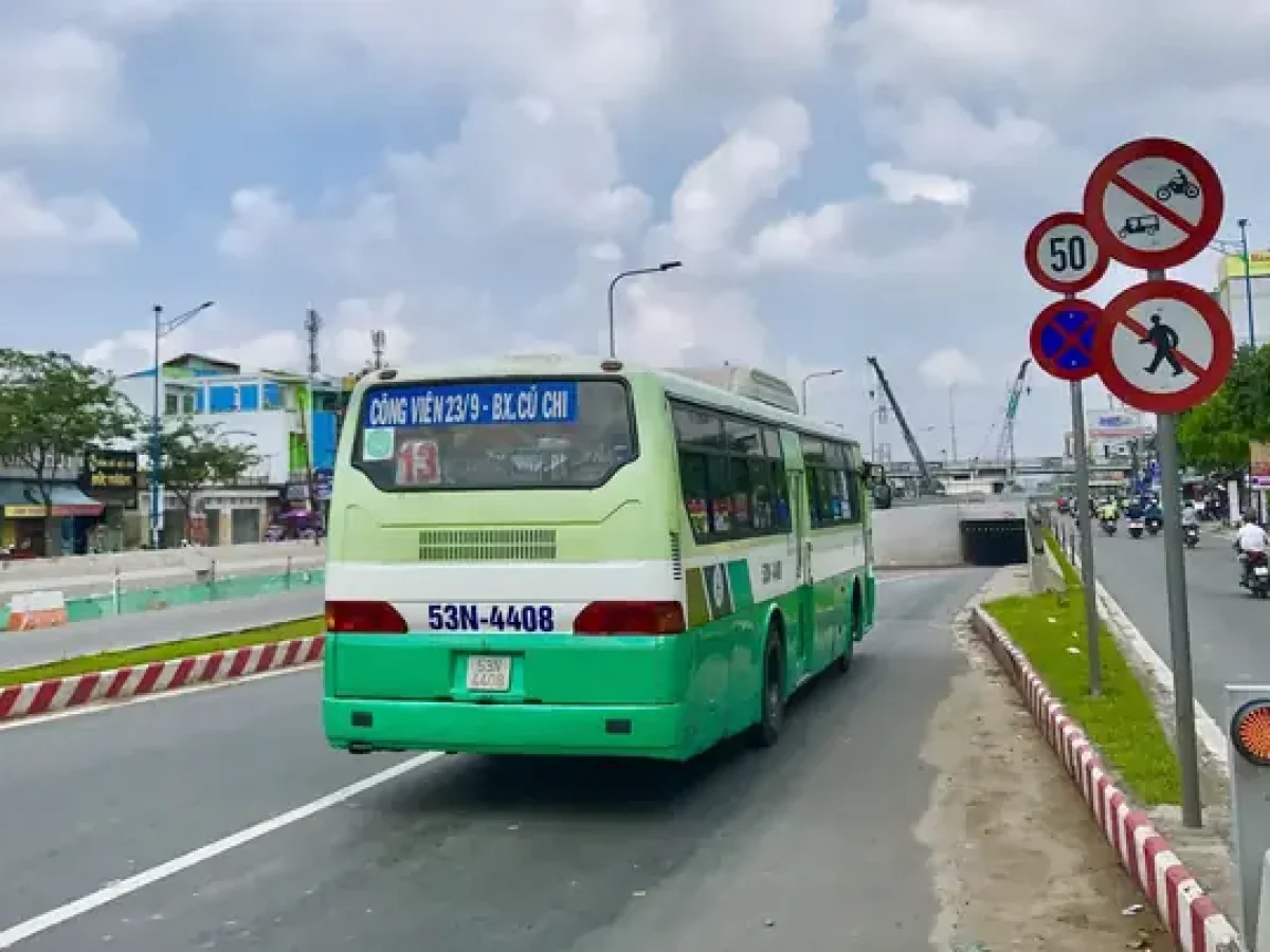 tuyến xe buýt số 13 ở TP.HCM - Hình 1